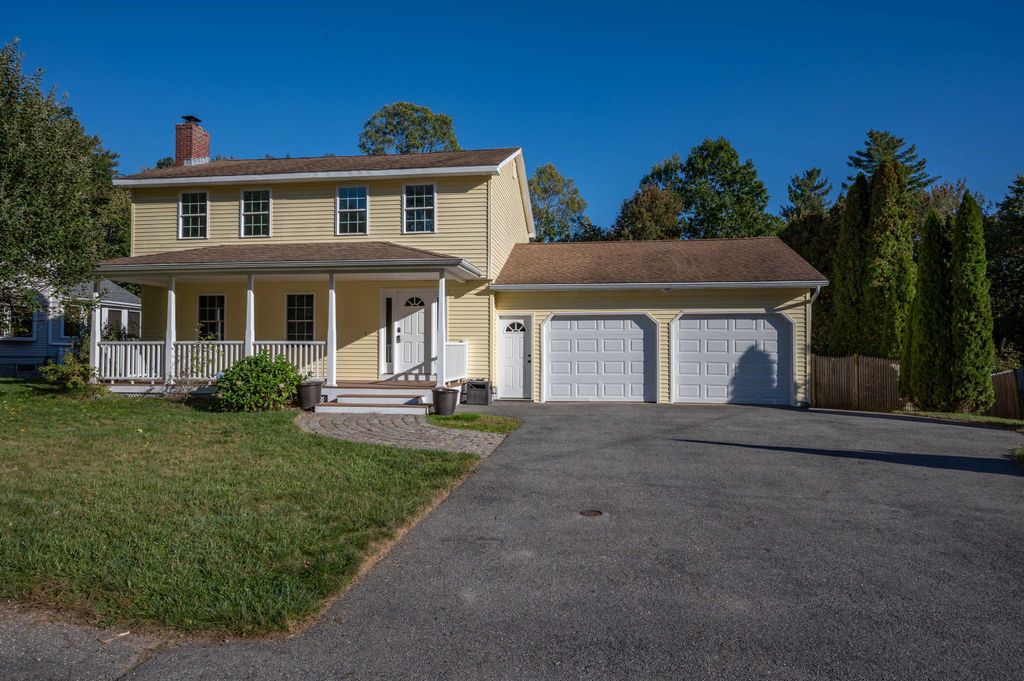 Photo of 34 Taschereau Boulevard, Nashua, NH 03062 (MLS # 5064205)