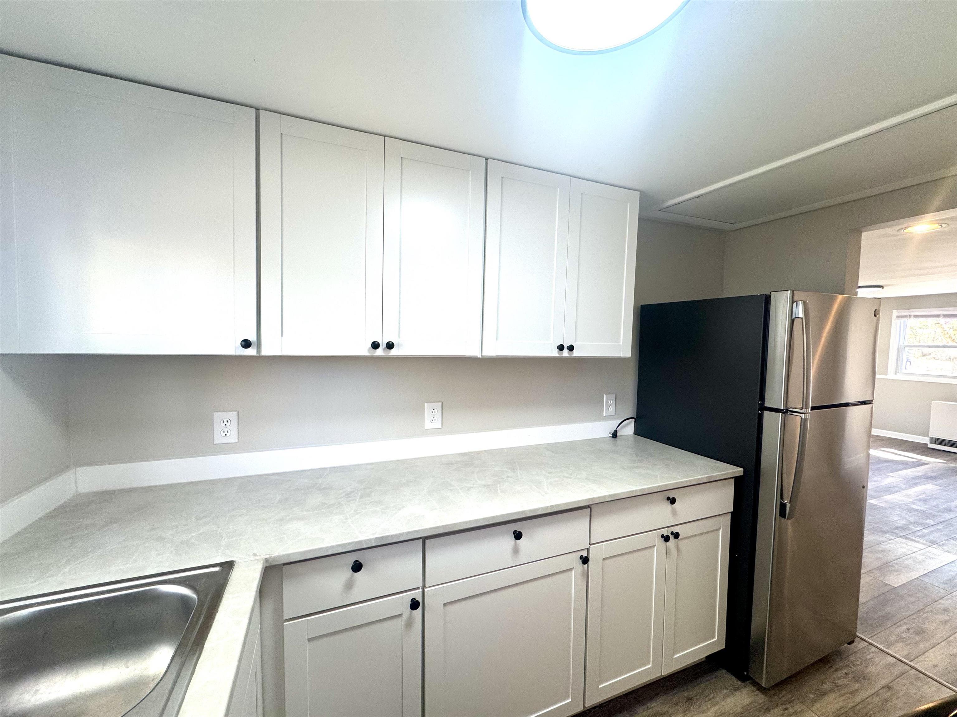 Laconia, New Hampshire 03246, United States, 3 Bedrooms Bedrooms, ,1 BathroomBathrooms,Residential,Pending,122465