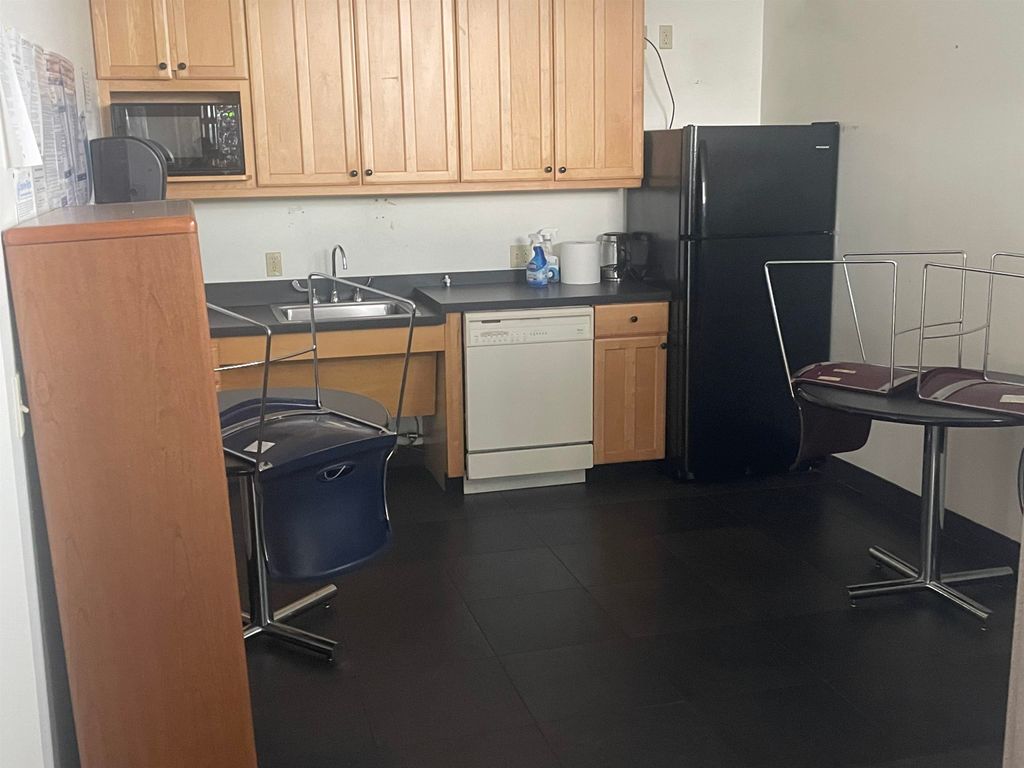 Photo of 105 Daniel Webster Highway, Nashua, NH 03060 (MLS # 5067765)