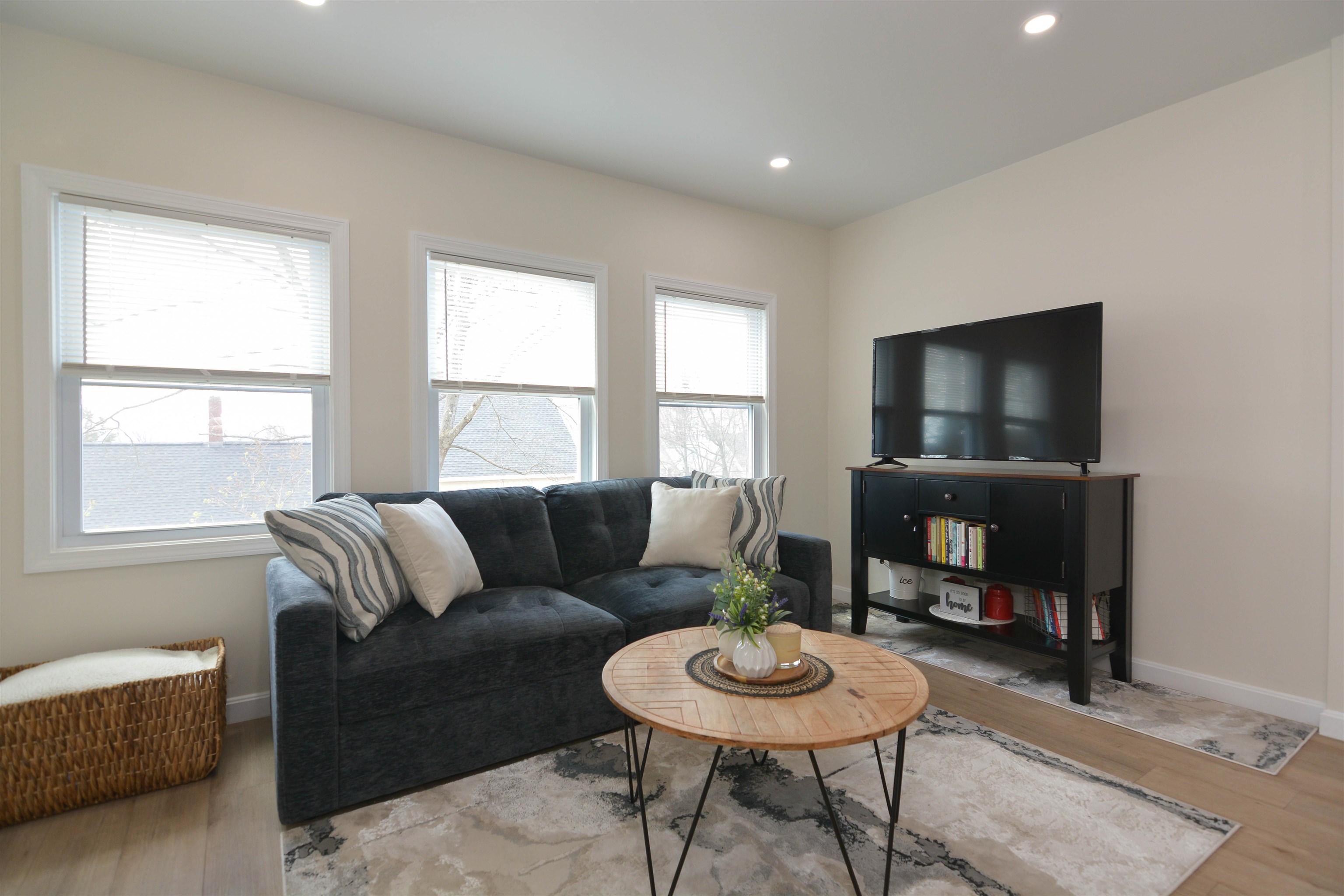493 Manchester Street Unit 1
