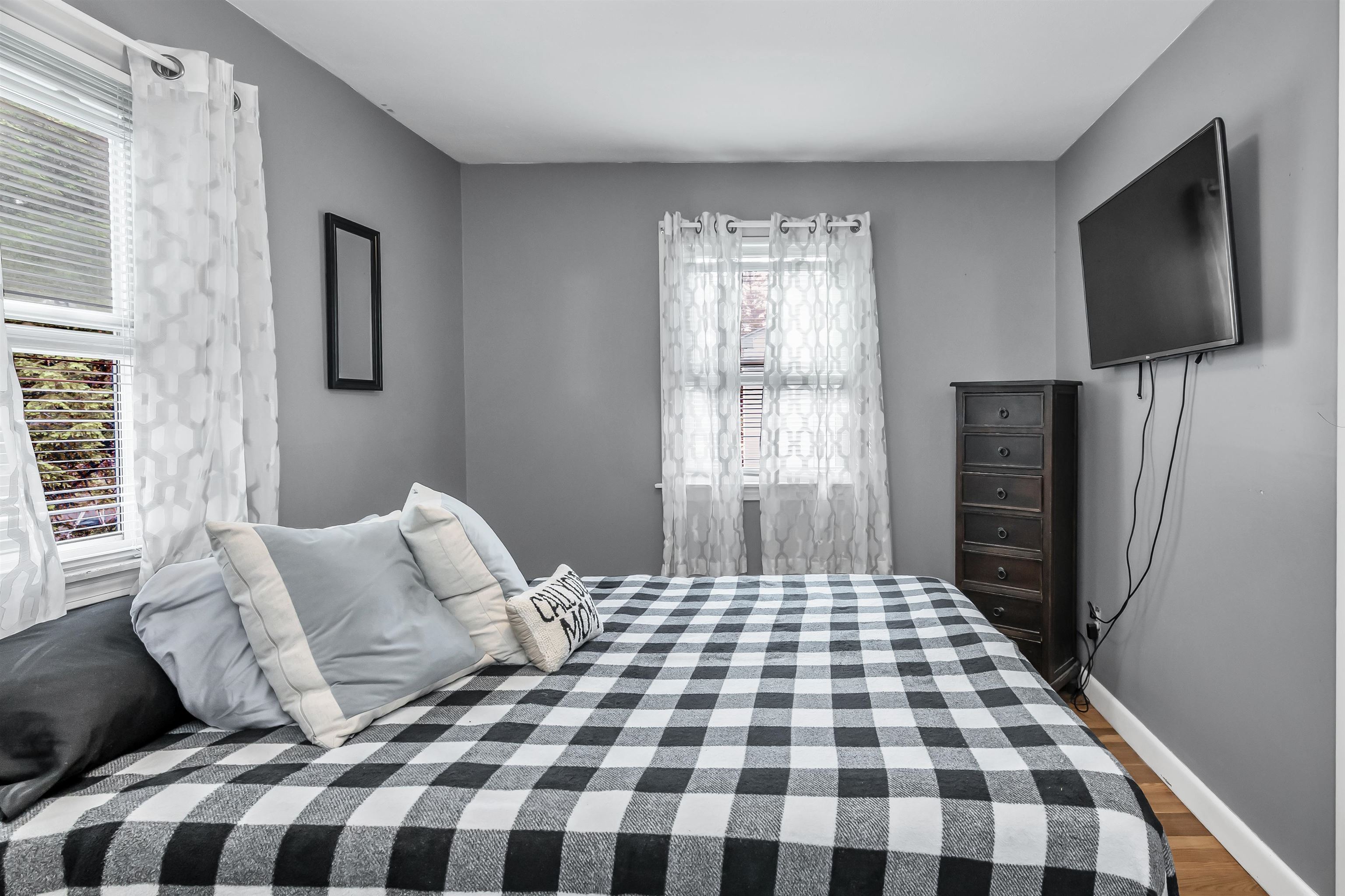 Salem, New Hampshire 03079, United States, 3 Bedrooms Bedrooms, ,1 BathroomBathrooms,Residential,Pending,152255