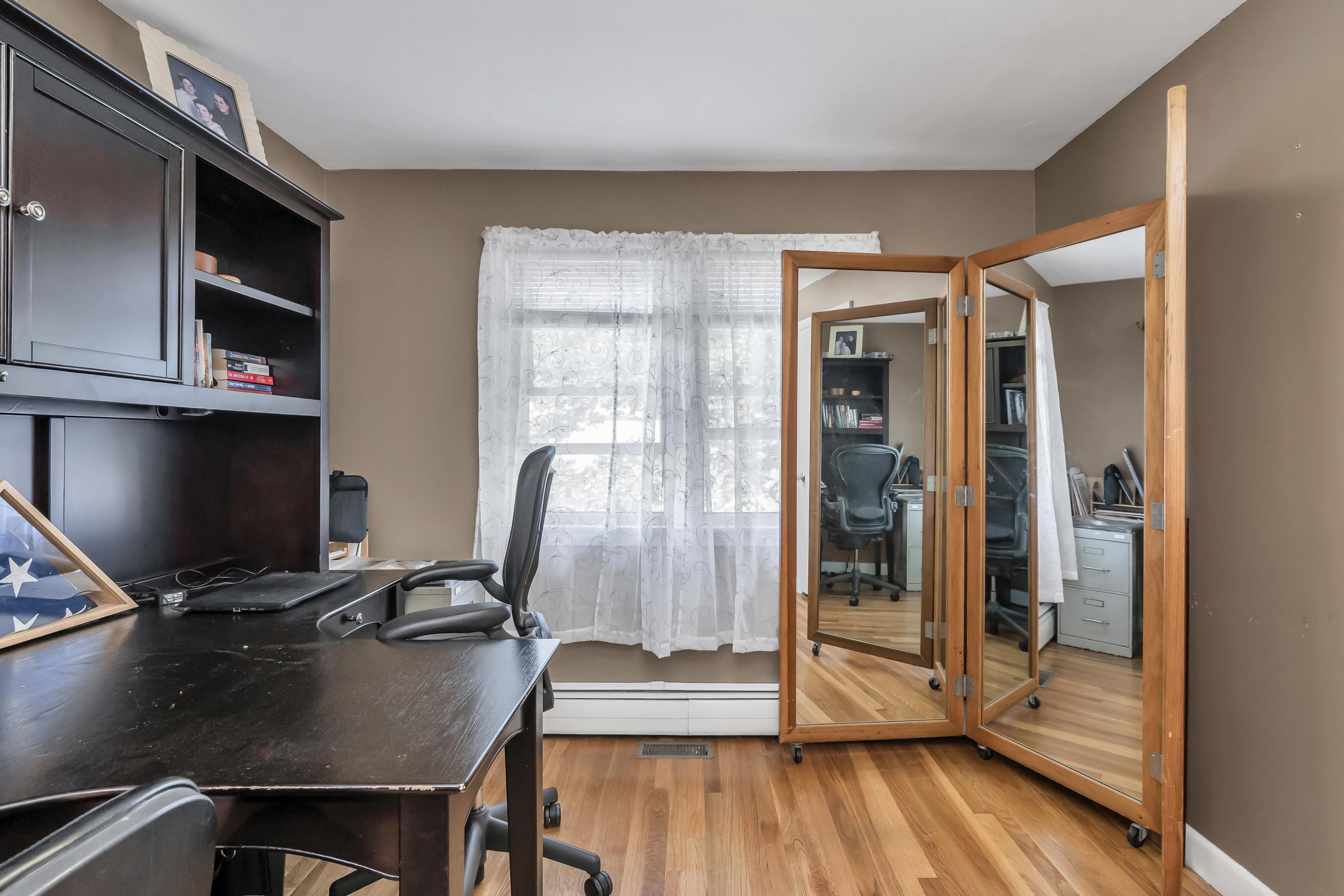 Salem, New Hampshire 03079, United States, 3 Bedrooms Bedrooms, ,1 BathroomBathrooms,Residential,Pending,152255