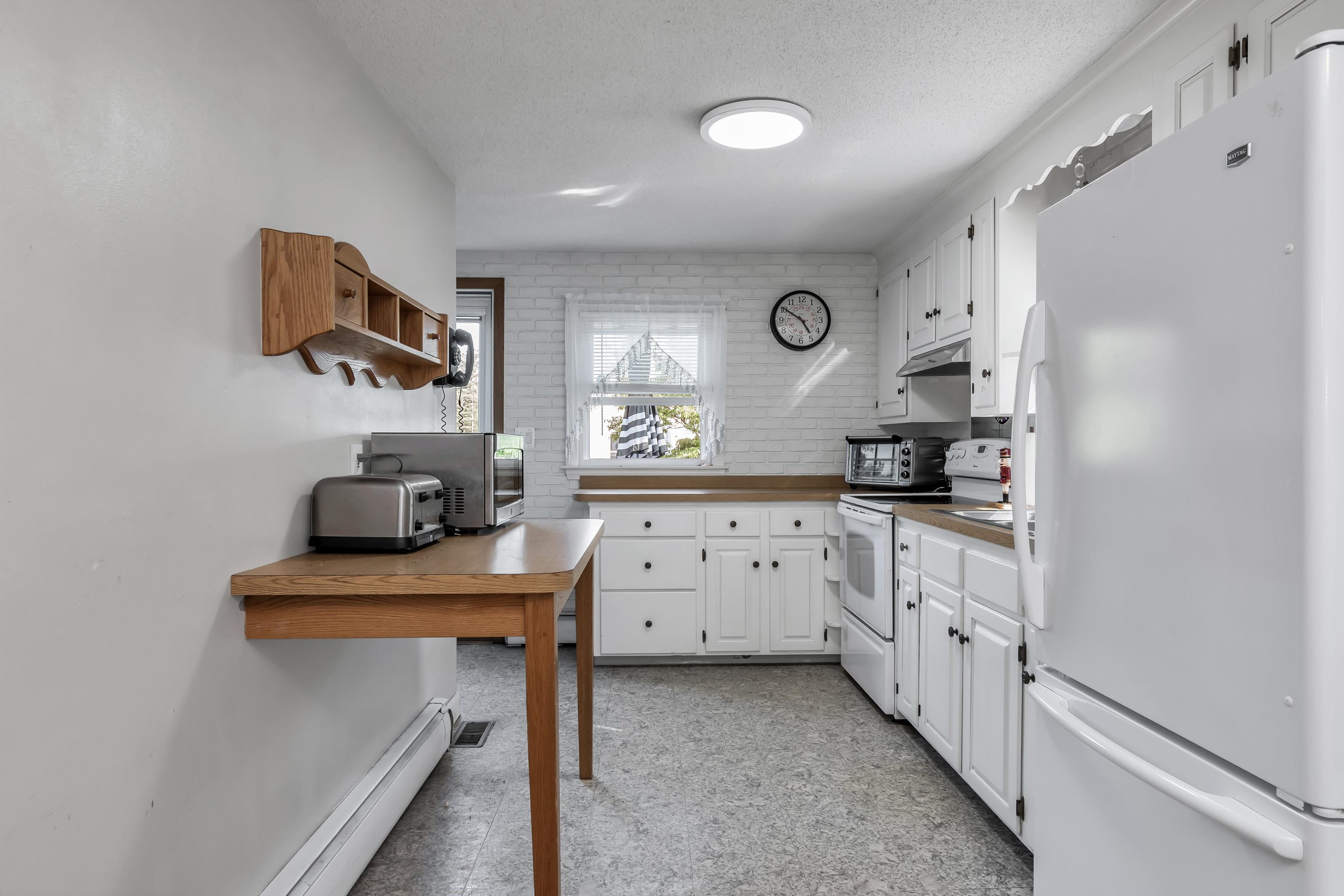 Salem, New Hampshire 03079, United States, 3 Bedrooms Bedrooms, ,1 BathroomBathrooms,Residential,Pending,152255