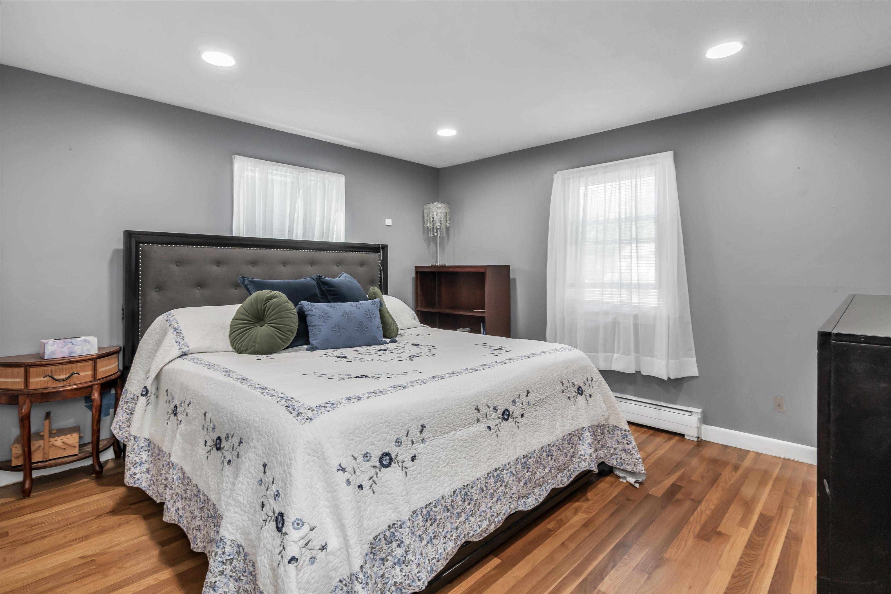 Salem, New Hampshire 03079, United States, 3 Bedrooms Bedrooms, ,1 BathroomBathrooms,Residential,Pending,152255