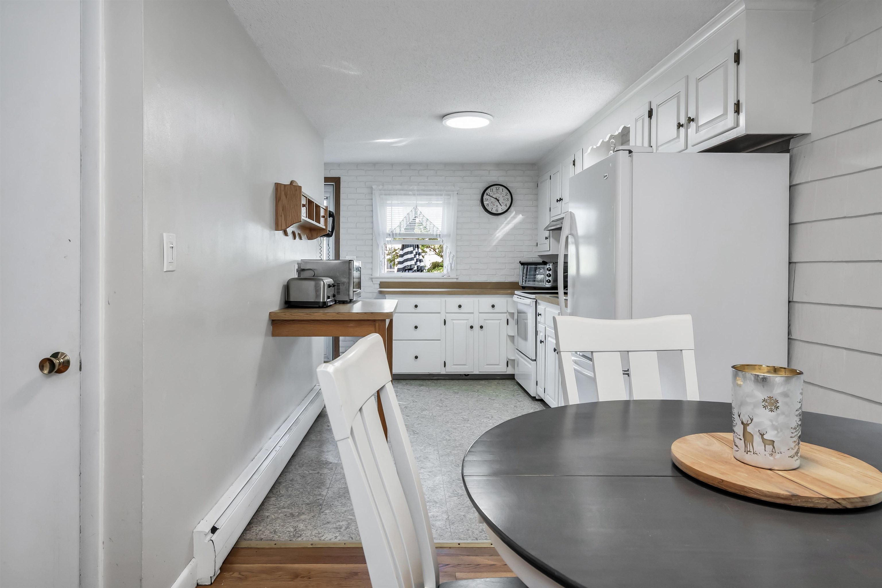 Salem, New Hampshire 03079, United States, 3 Bedrooms Bedrooms, ,1 BathroomBathrooms,Residential,Pending,152255