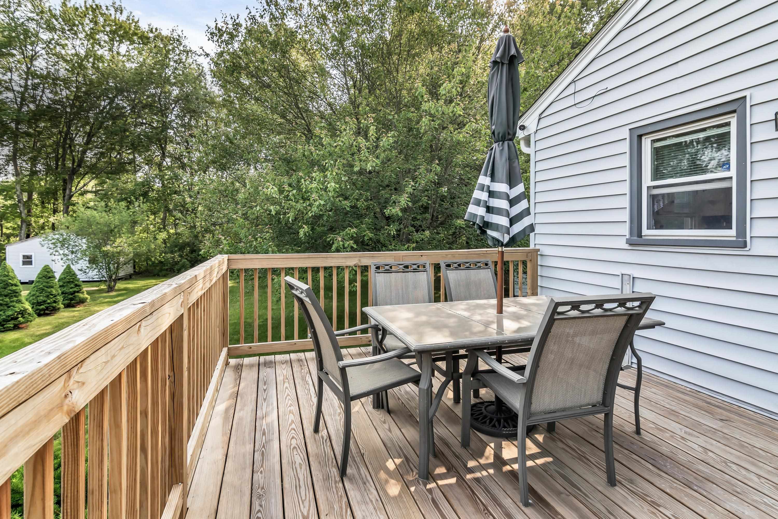 Salem, New Hampshire 03079, United States, 3 Bedrooms Bedrooms, ,1 BathroomBathrooms,Residential,Pending,152255