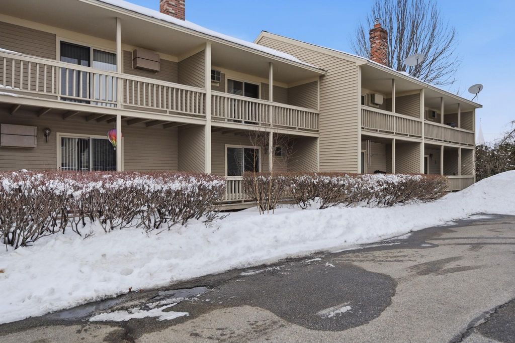 Photo of 336 Intervale Road #D4, Gilford, NH 03249 (MLS # 5080590)