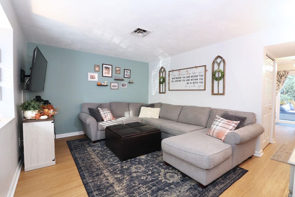 Photo of 777 Middle Road #45, Portsmouth, NH 03801 (MLS # 5066936)