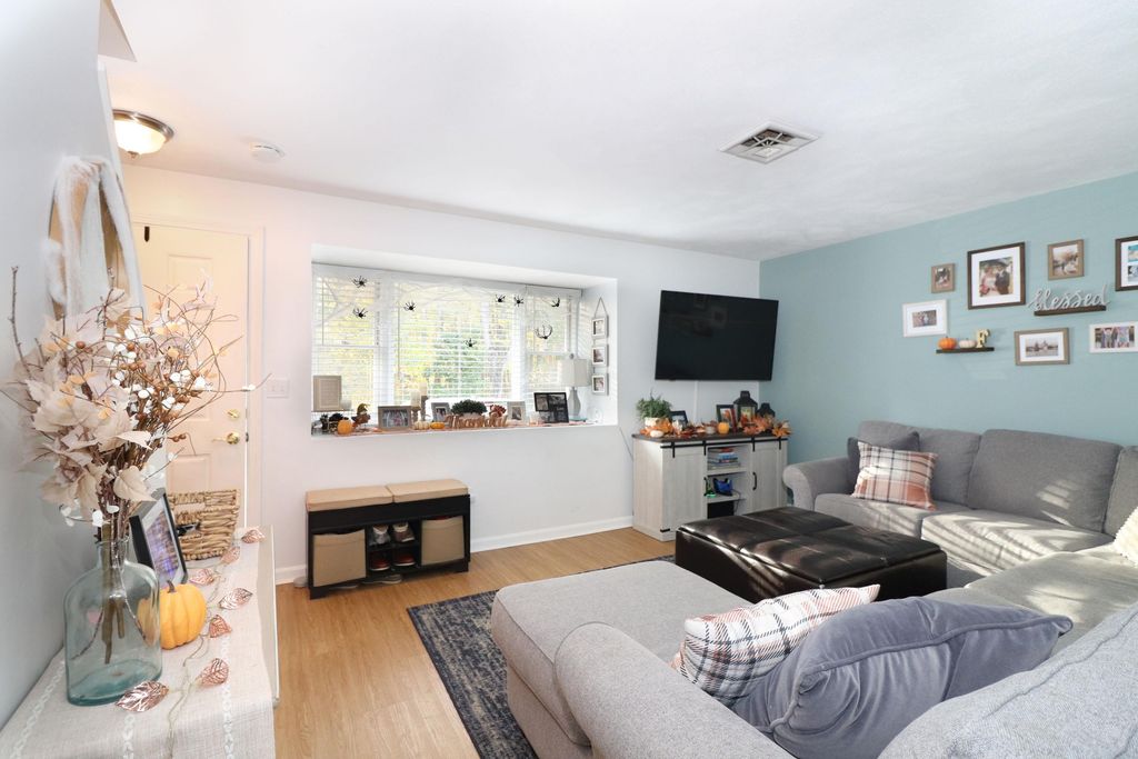 Photo of 777 Middle Road #45, Portsmouth, NH 03801 (MLS # 5066936)