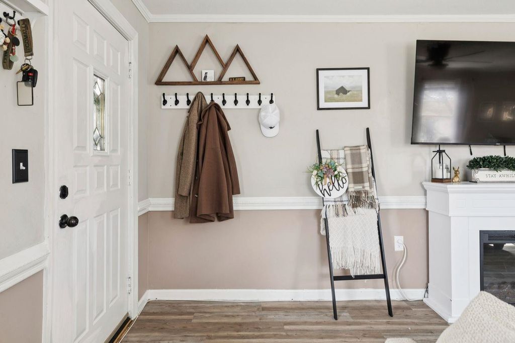 Photo of 377 Smyth Road, Manchester, NH 03104 (MLS # 5082569)