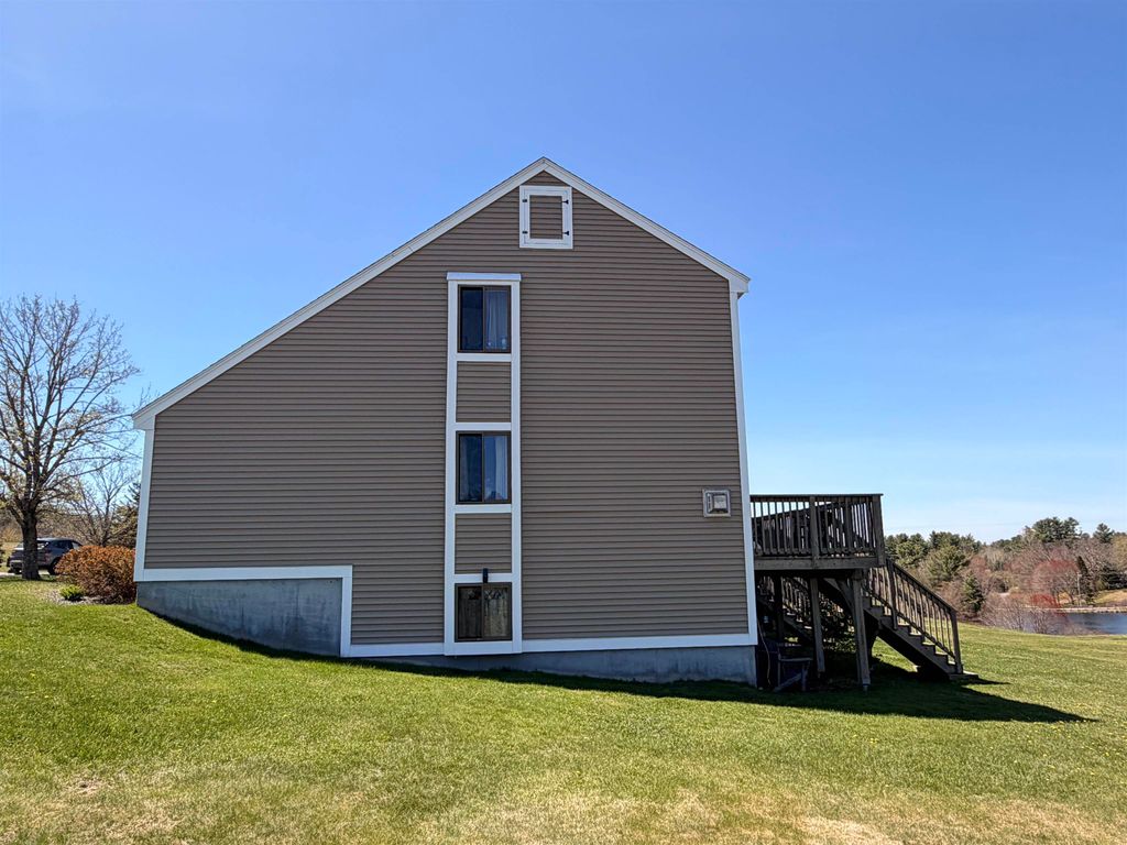 Photo of 20 Pendleton Lane, Londonderry, NH 03053 (MLS # 5089051)