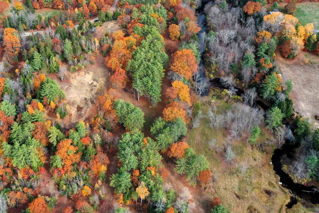 Photo of 8 Stonebridge Road, Wilmot, NH 03287 (MLS # 5067271)