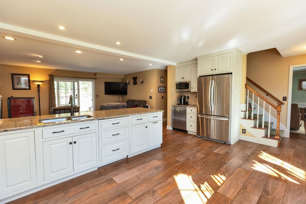 Photo of 13 Johns Drive, Hooksett, NH 03106 (MLS # 5067090)