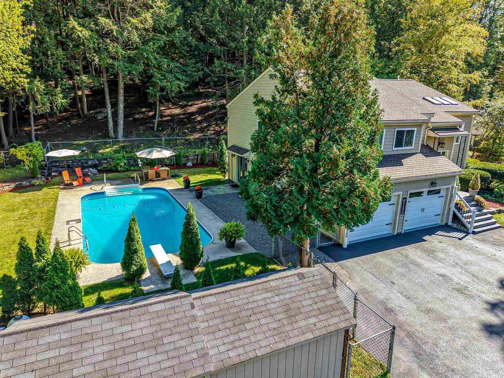 Photo of 4 Meadowview Lane, Merrimack, NH 03054 (MLS # 5078751)