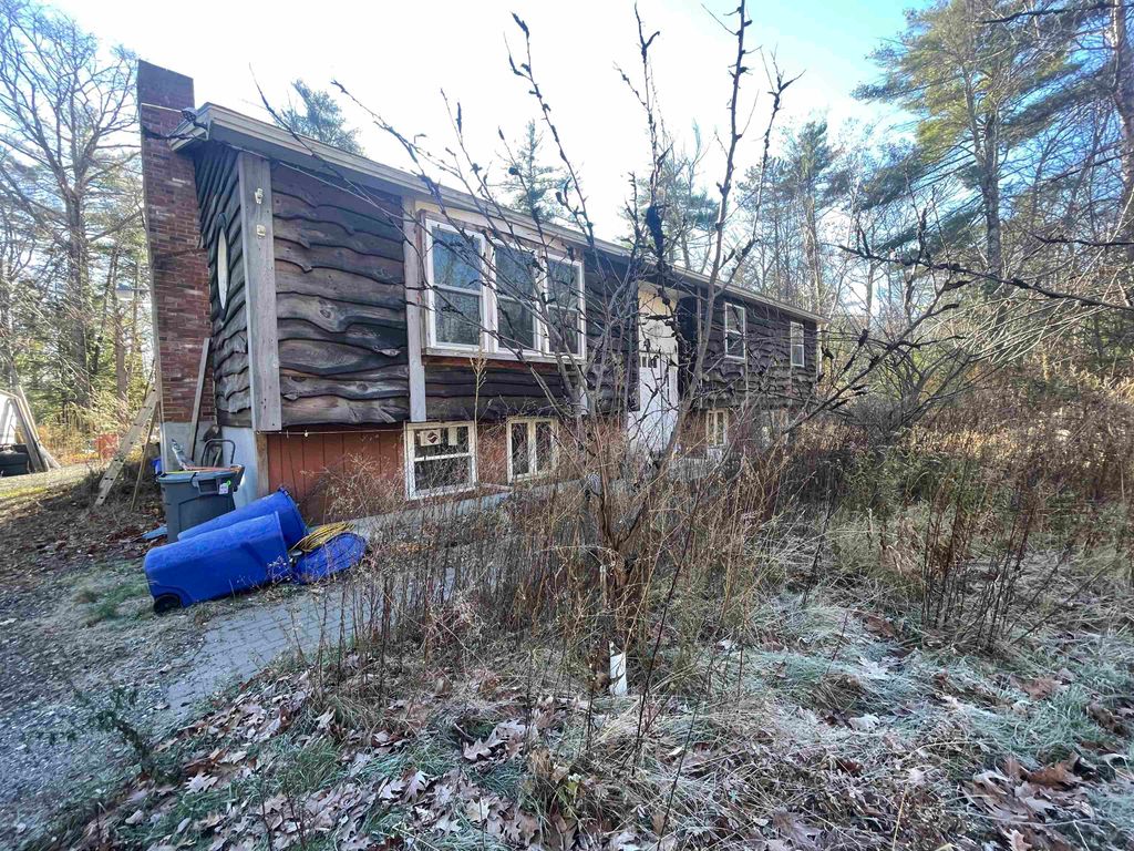 Photo of 42 Lakeshore Drive, Middleton, NH 03887 (MLS # 5070110)