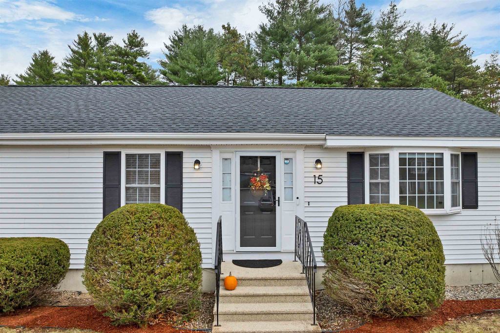 Photo of 15 Tamarack Court, Manchester, NH 03103 (MLS # 5069492)