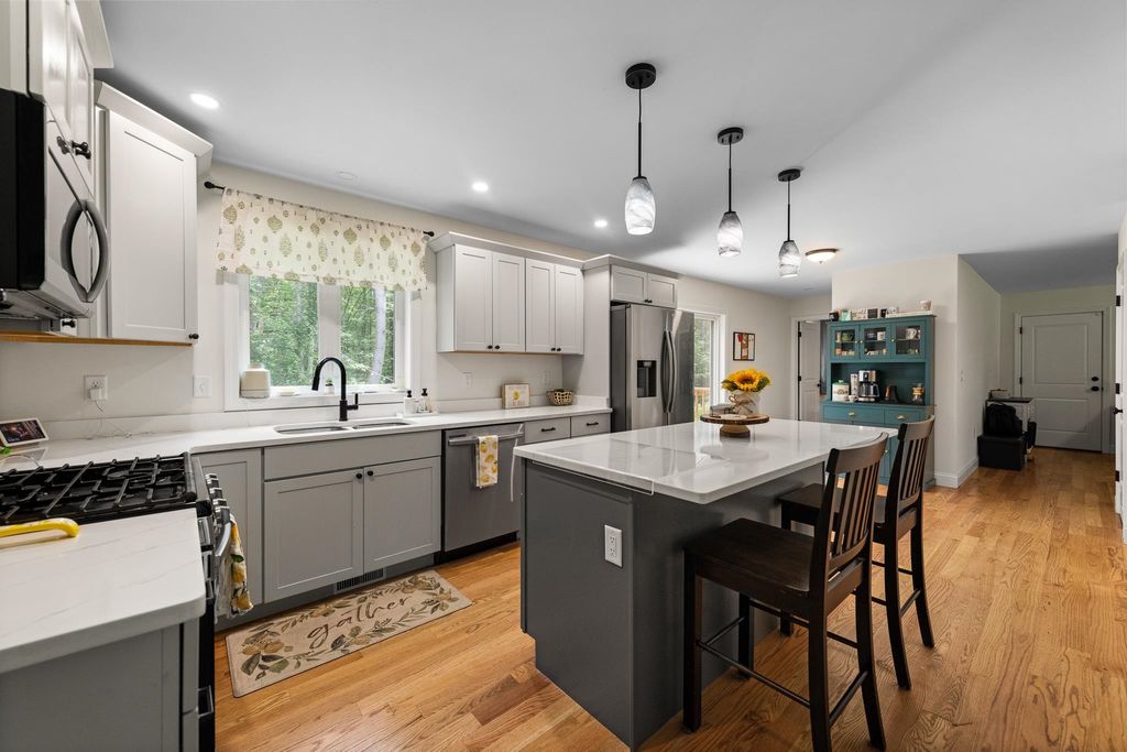 Photo of 187 Intervale Road, Canterbury, NH 03224 (MLS # 5051633)