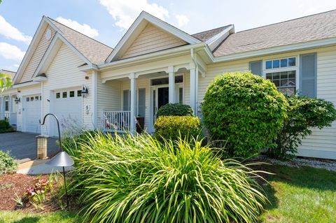 Photo of 9 Old Stage Road, Litchfield, NH 03052 (MLS # 5059318) Photo of 9 Old Stage Road, Litchfield, NH 03052 (MLS # 5059318)