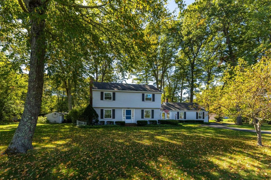 Photo of 6 Toppan Road, Kingston, NH 03848 (MLS # 5066504)