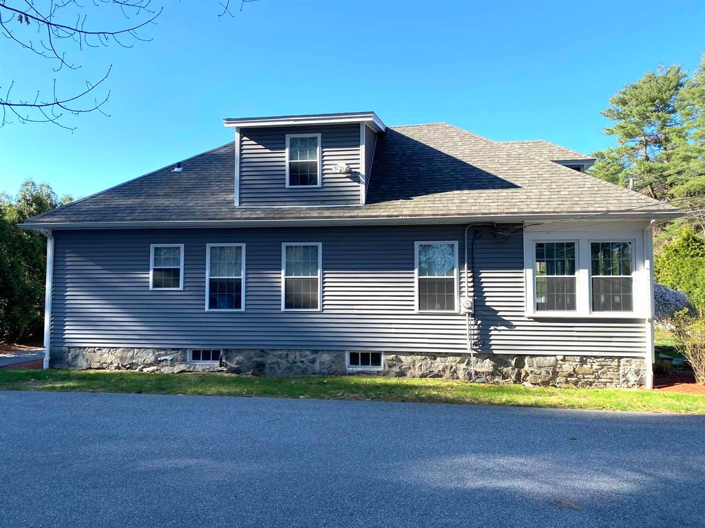Photo of 37 Lawrence Road, Salem, NH 03079 (MLS # 5087189)