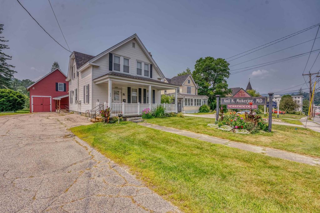 Photo of 134 Cottage Street, Littleton, NH 03561 (MLS # 5065834)