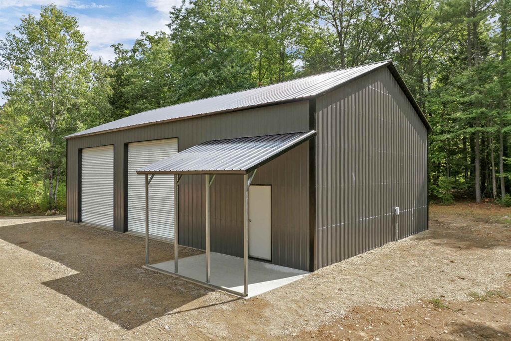 Photo of 23 Summit View Drive, Tamworth, NH 03886 (MLS # 5085075)