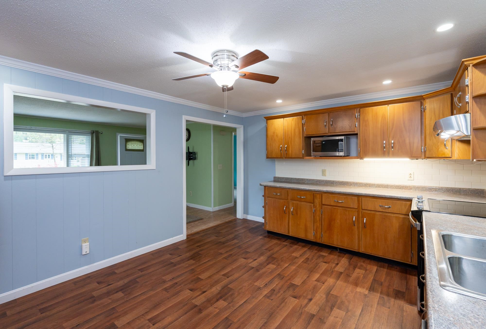 40 Whitten Road