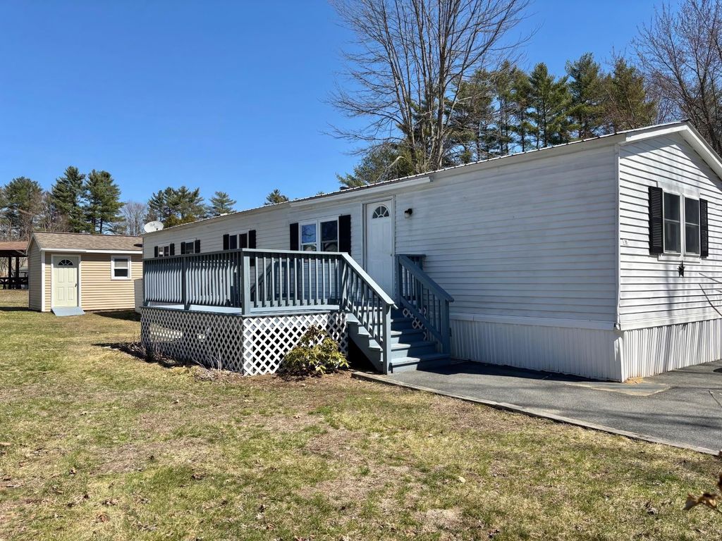 Photo of 76 Oriole Avenue, Keene, NH 03431 (MLS # 5083473)