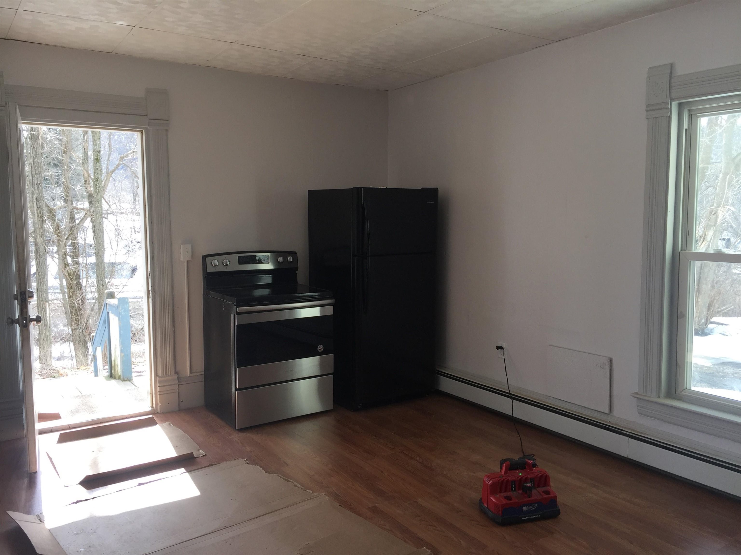 Hardwick, Vermont 05843, United States, 6 Bedrooms Bedrooms, ,Residential,Active,98828