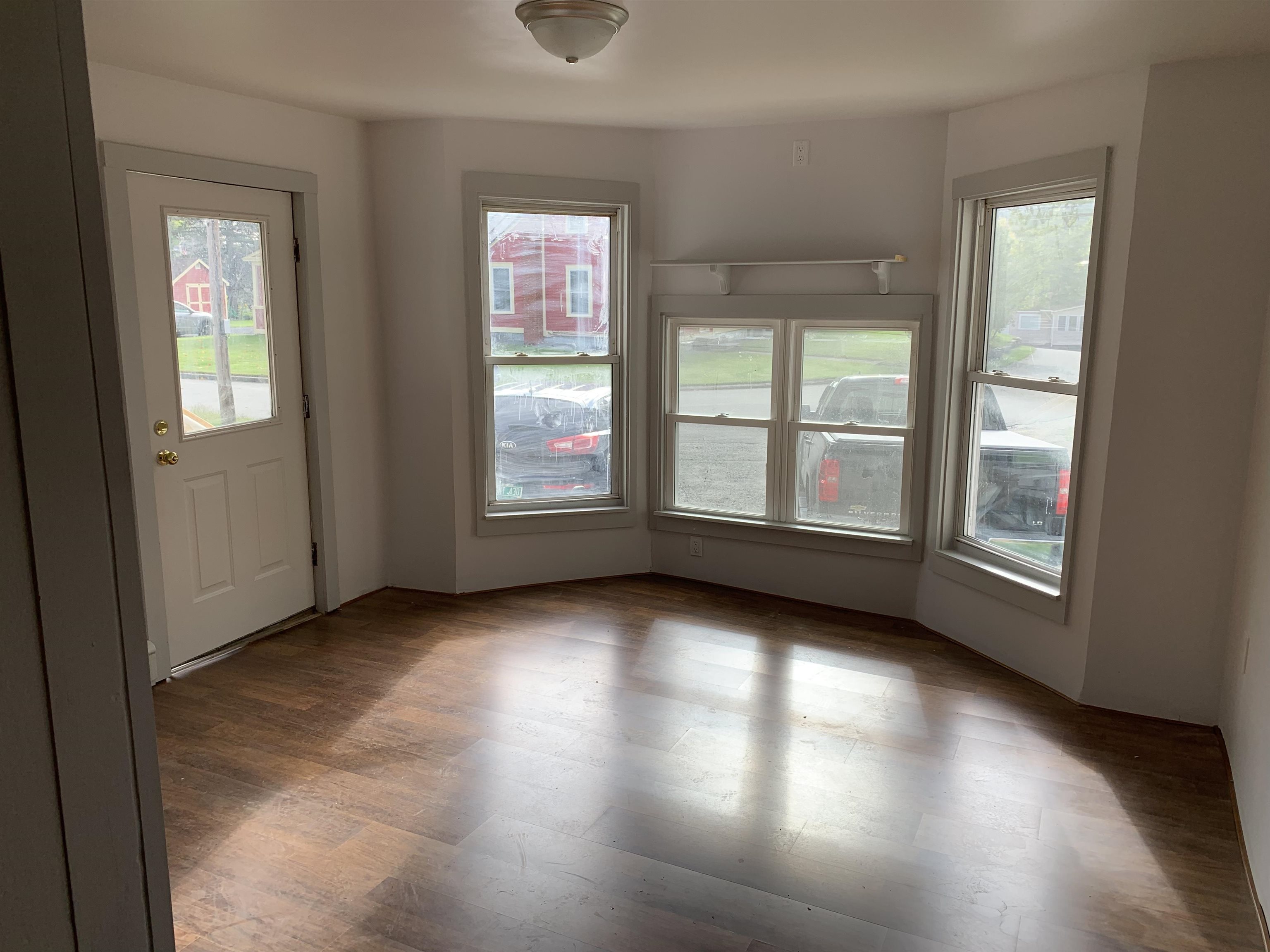 Hardwick, Vermont 05843, United States, 6 Bedrooms Bedrooms, ,Residential,Active,98828