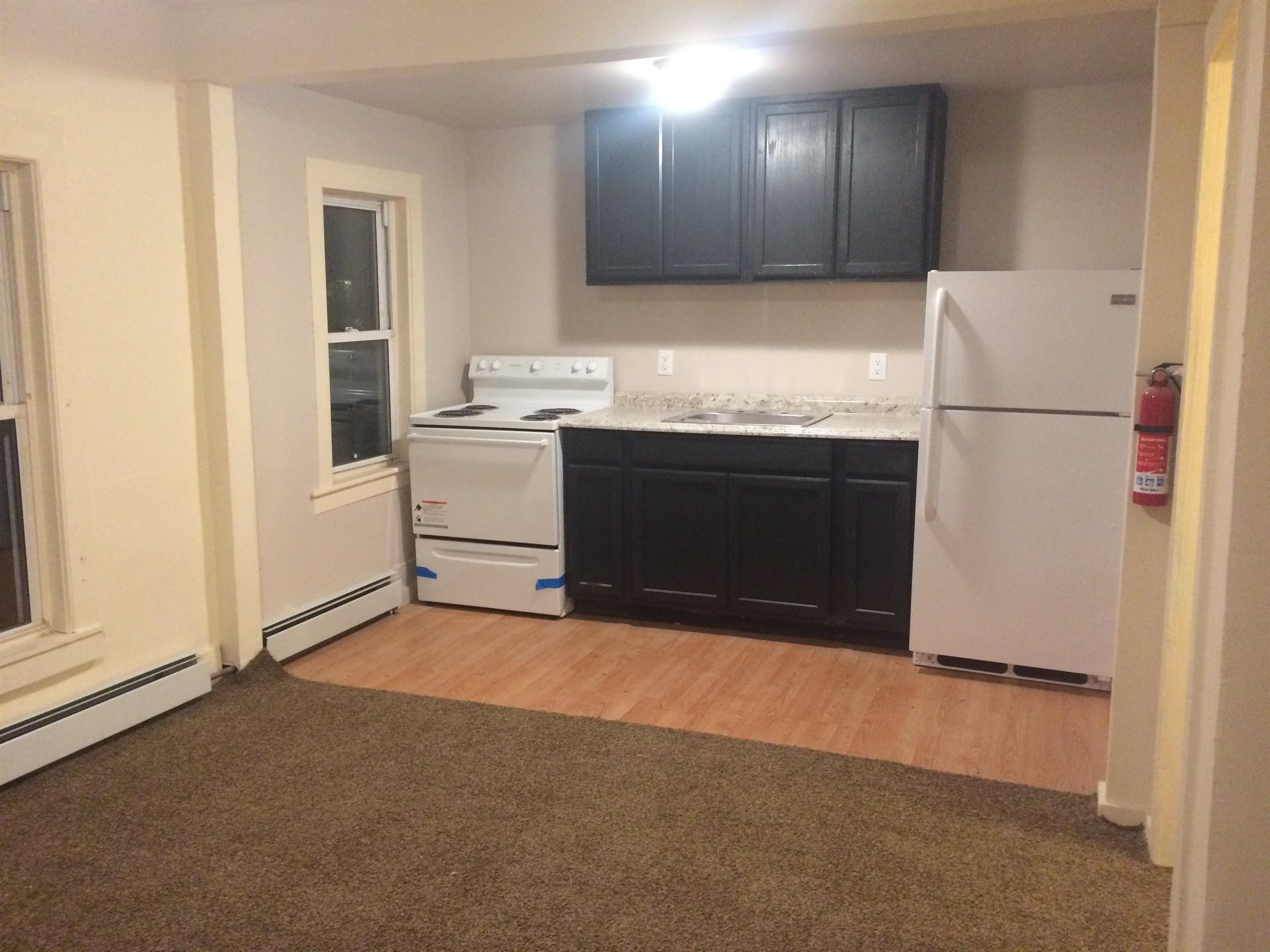 Hardwick, Vermont 05843, United States, 6 Bedrooms Bedrooms, ,Residential,Active,98828