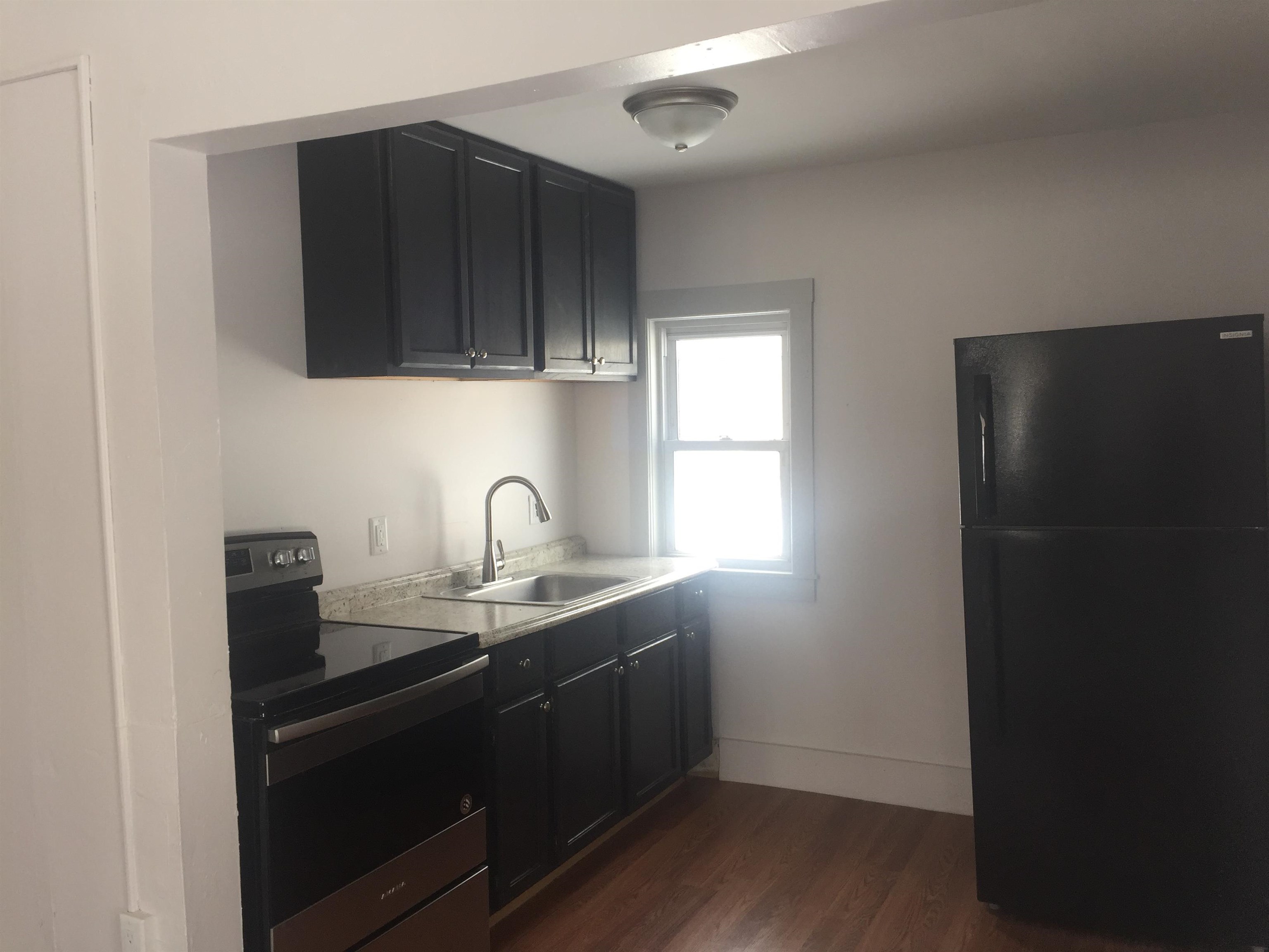 Hardwick, Vermont 05843, United States, 6 Bedrooms Bedrooms, ,Residential,Active,98828