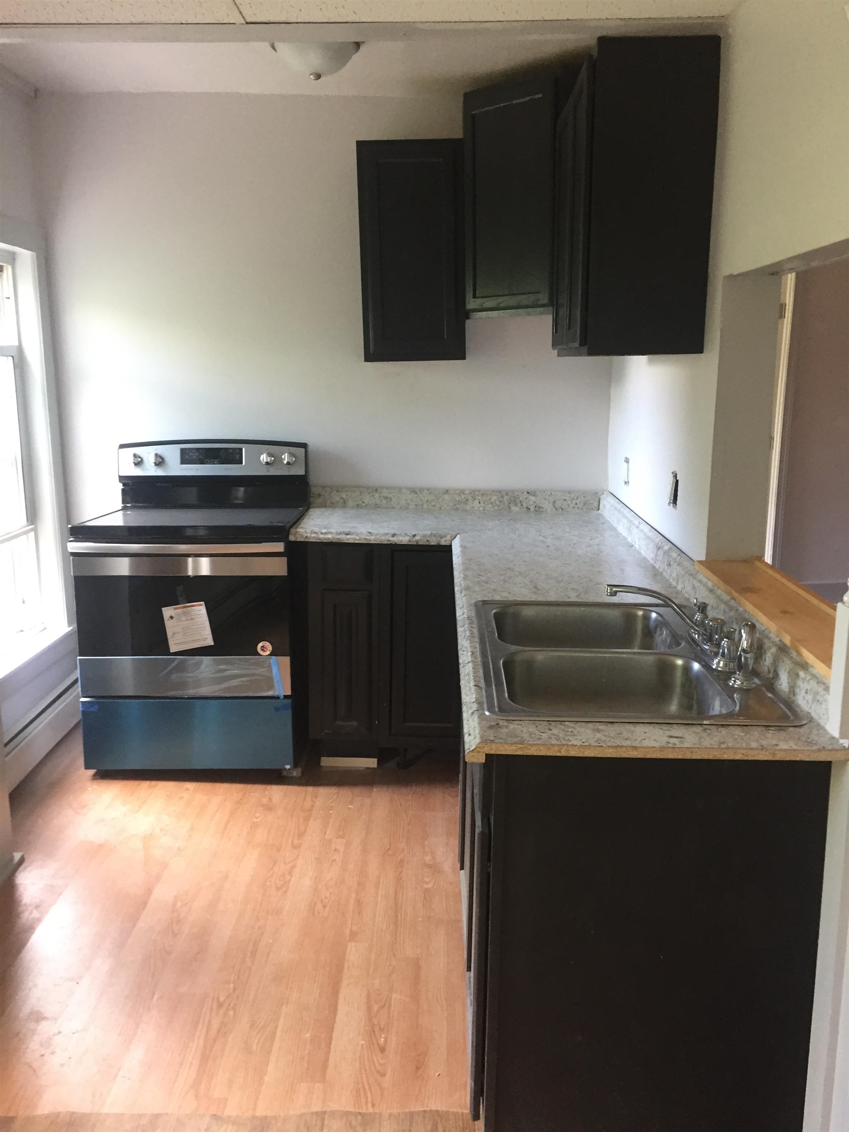 Hardwick, Vermont 05843, United States, 6 Bedrooms Bedrooms, ,Residential,Active,98828