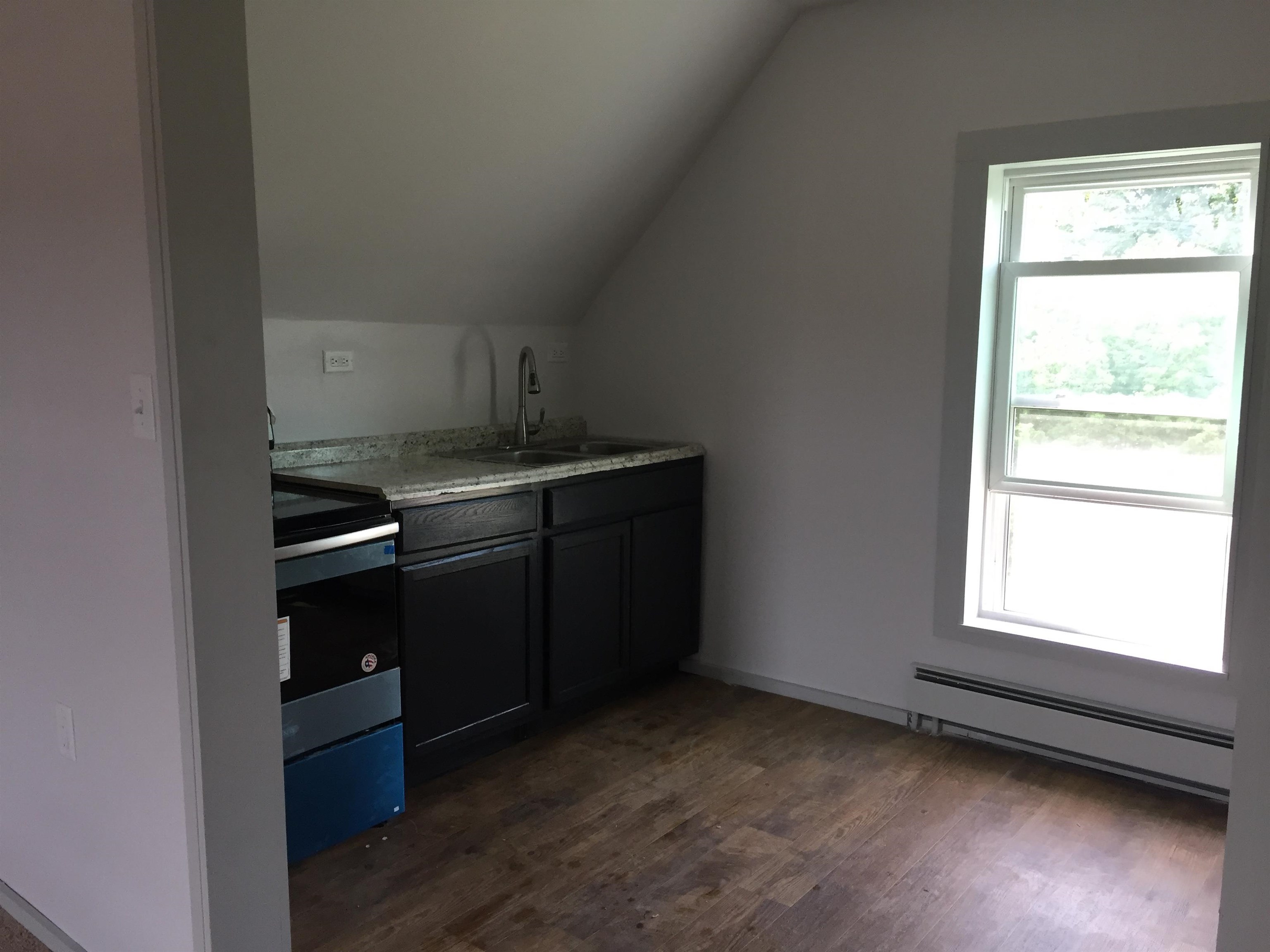 Hardwick, Vermont 05843, United States, 6 Bedrooms Bedrooms, ,Residential,Active,98828