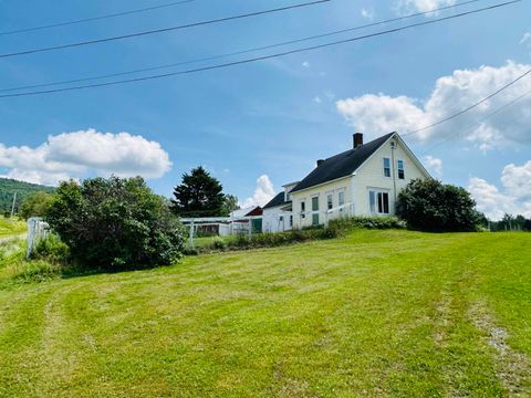 797 Golf Links Road Colebrook NH 03576