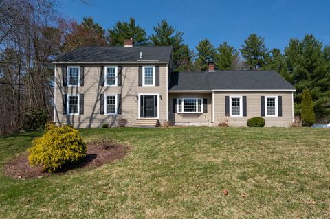 16 Tokanel Drive Londonderry NH 03053