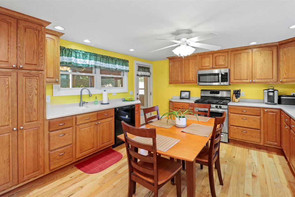 Photo of 3 Allen Street, Exeter, NH 03833 (MLS # 5062723)