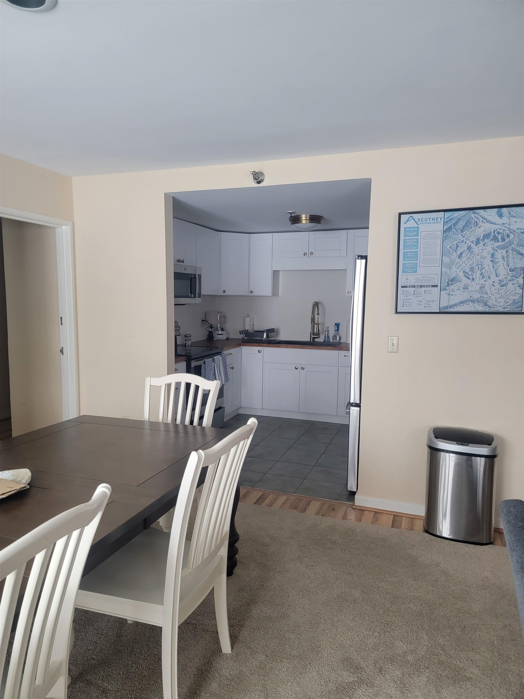 295 Hotel Road 17
