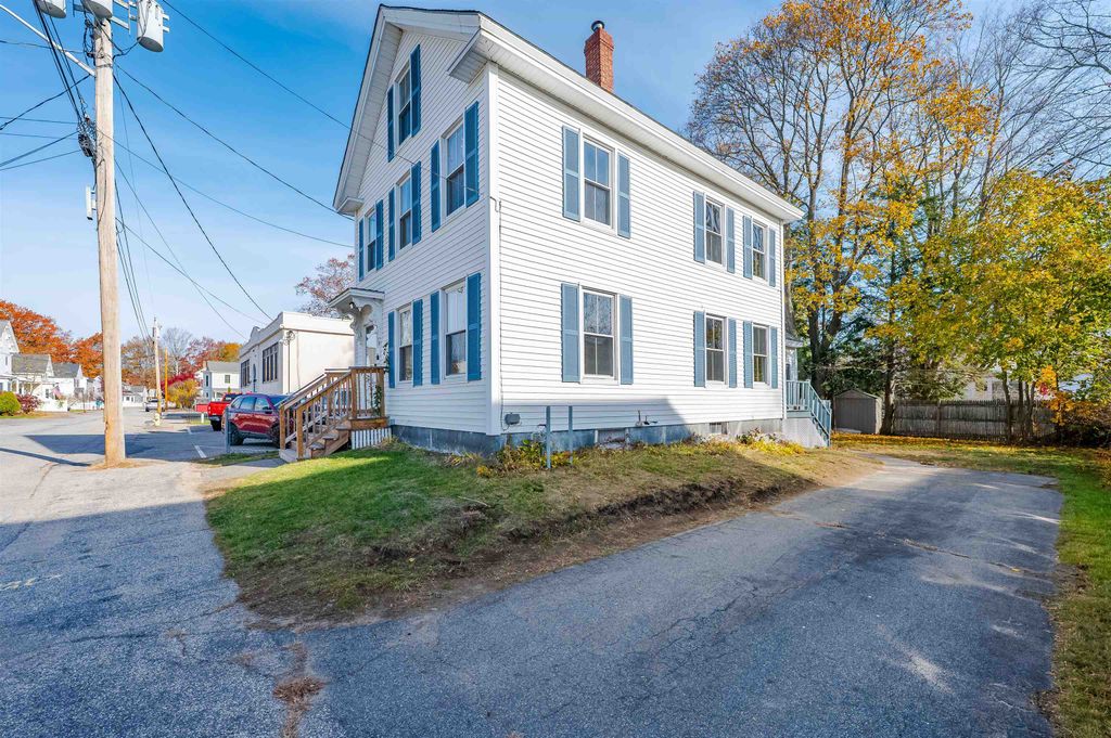 Photo of 9 School Street, Exeter, NH 03833 (MLS # 5068933)