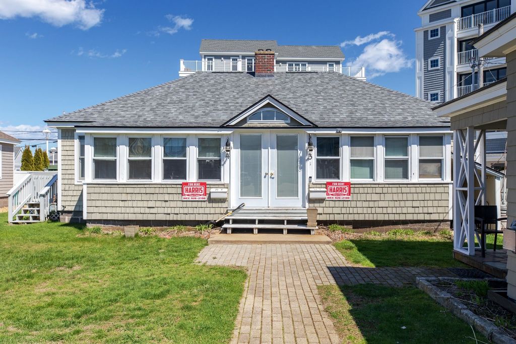 Photo of 21 Fuller Acres #4, Hampton, NH 03842 (MLS # 5089713)