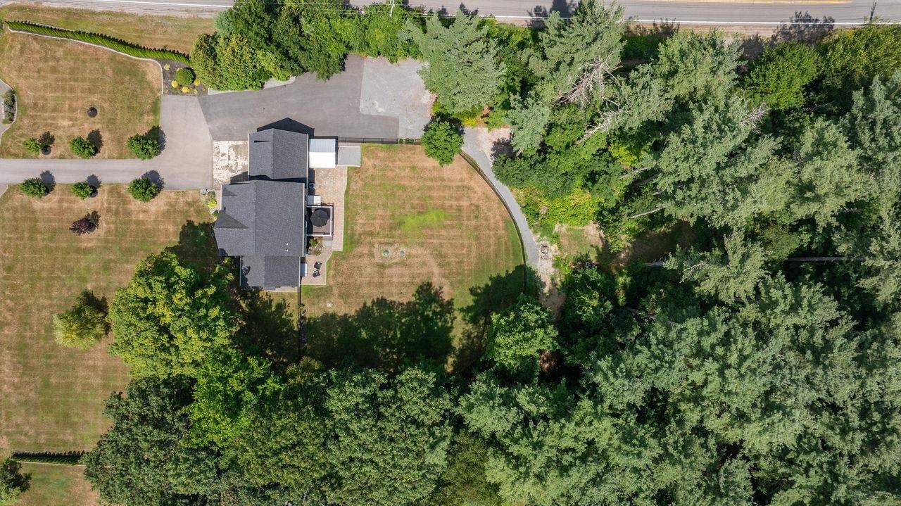 2 Fieldstone Drive