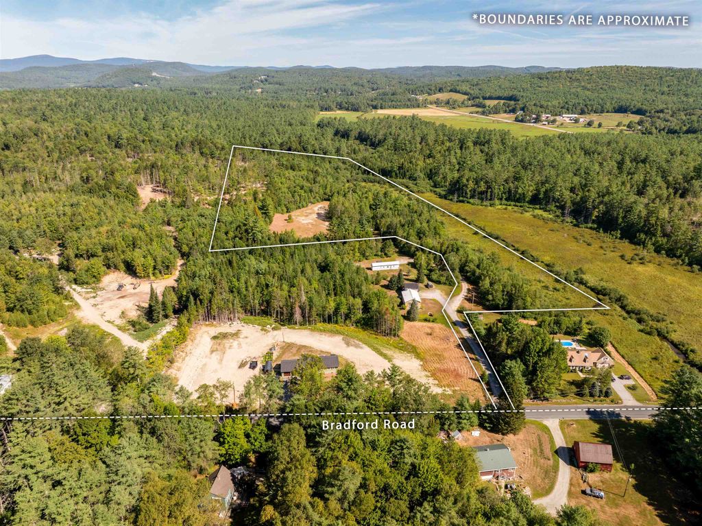 Photo of 214 Bradford Road, Sunapee, NH 03782 (MLS # 5057862)