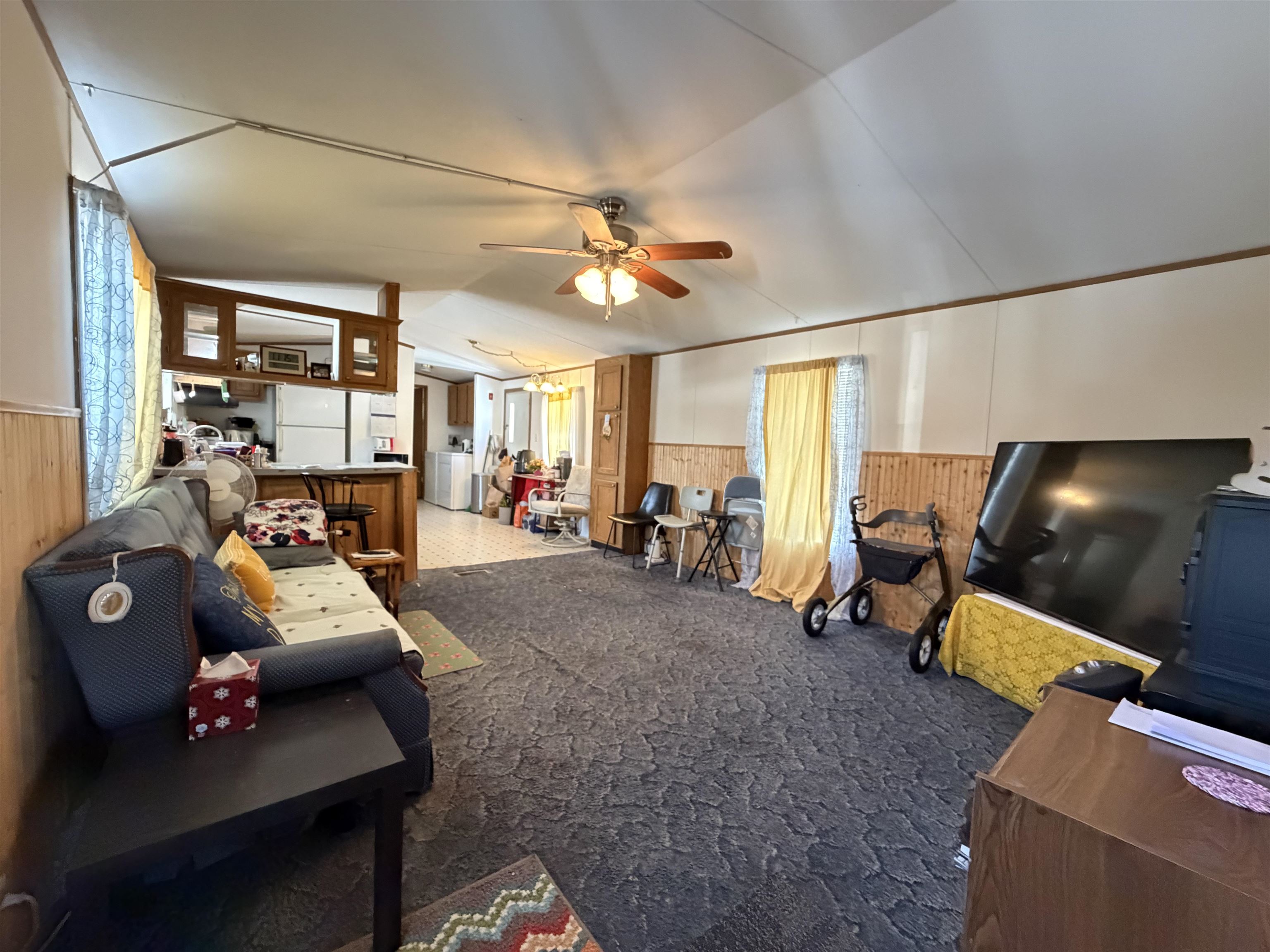 5 Coreys Mobile Home Park