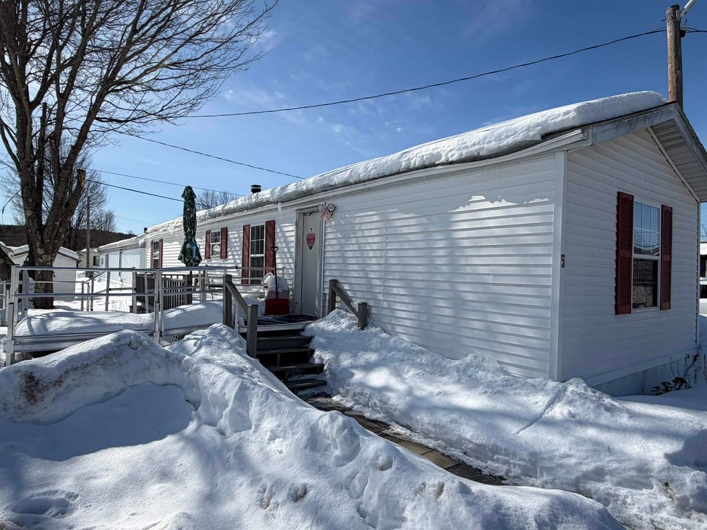 Photo of 5 Coreys Mobile Home Park, Littleton, NH 03561 (MLS # 5078066)