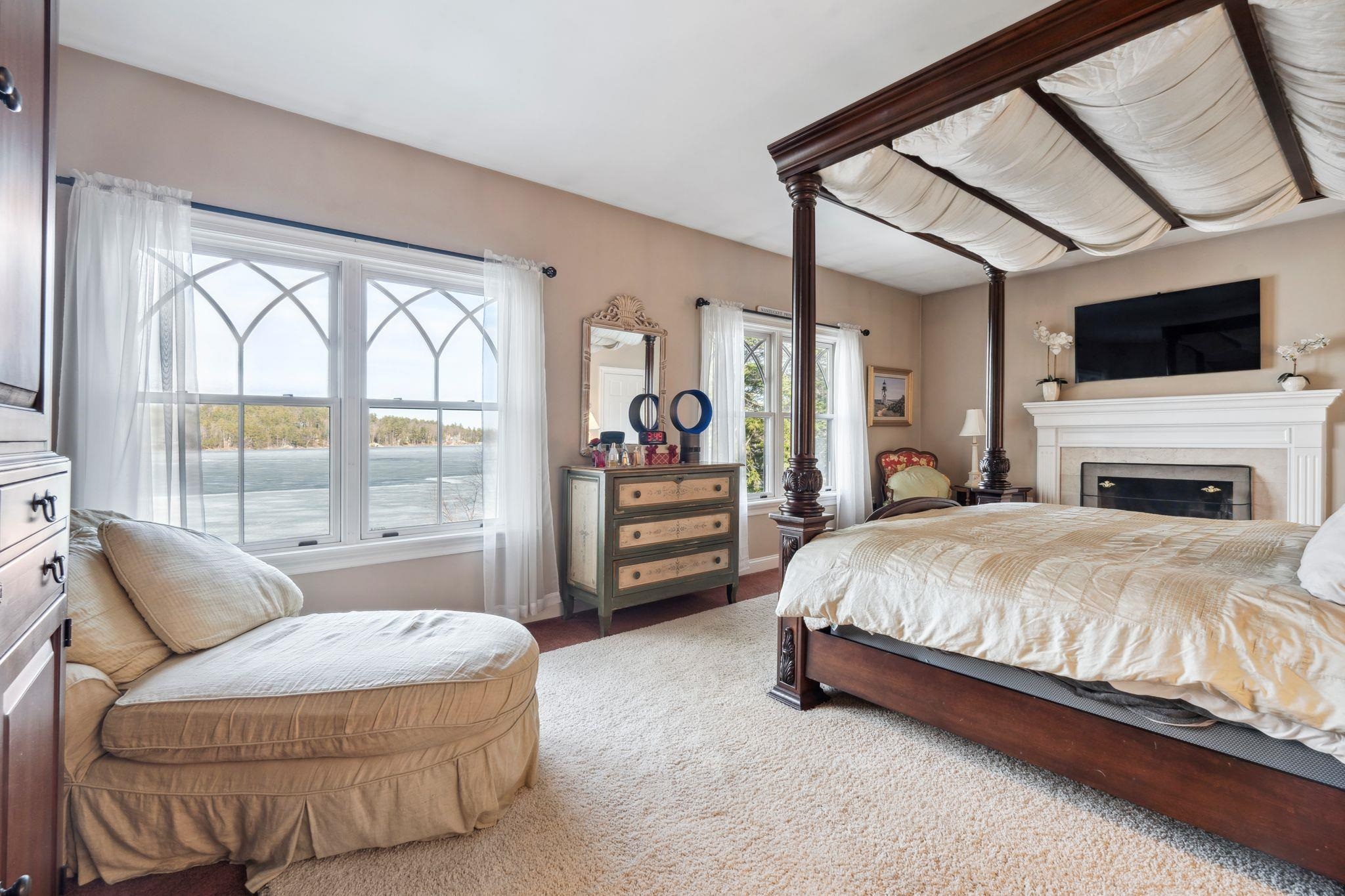 Sunapee, New Hampshire 03782, United States, 5 Bedrooms Bedrooms, ,5 BathroomsBathrooms,Residential,Active,100047