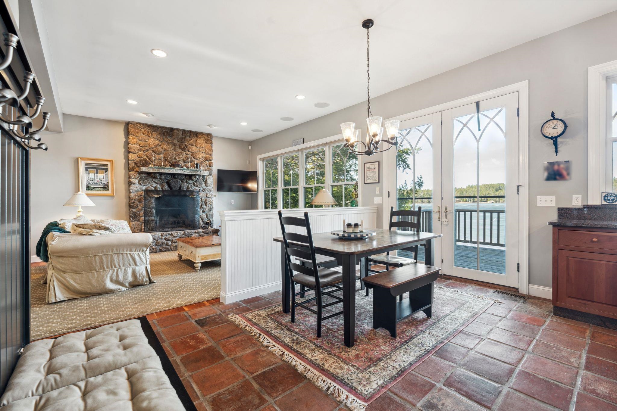 Sunapee, New Hampshire 03782, United States, 5 Bedrooms Bedrooms, ,5 BathroomsBathrooms,Residential,Active,100047