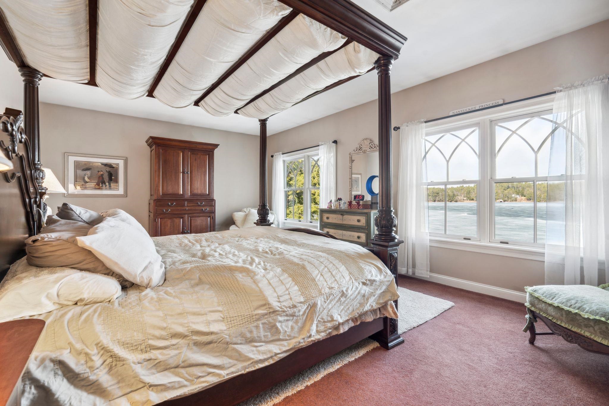 Sunapee, New Hampshire 03782, United States, 5 Bedrooms Bedrooms, ,5 BathroomsBathrooms,Residential,Active,100047