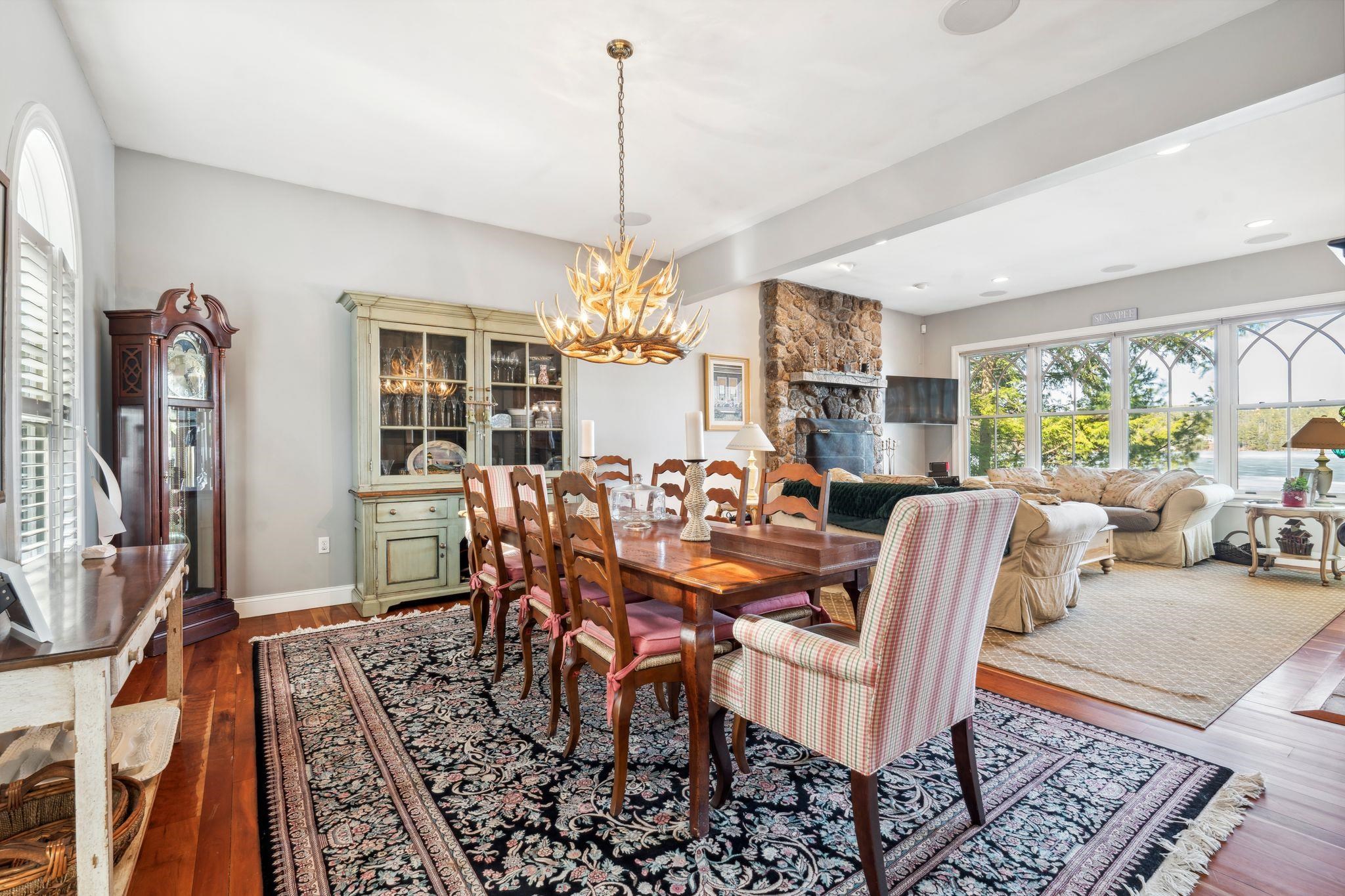 Sunapee, New Hampshire 03782, United States, 5 Bedrooms Bedrooms, ,5 BathroomsBathrooms,Residential,Active,100047