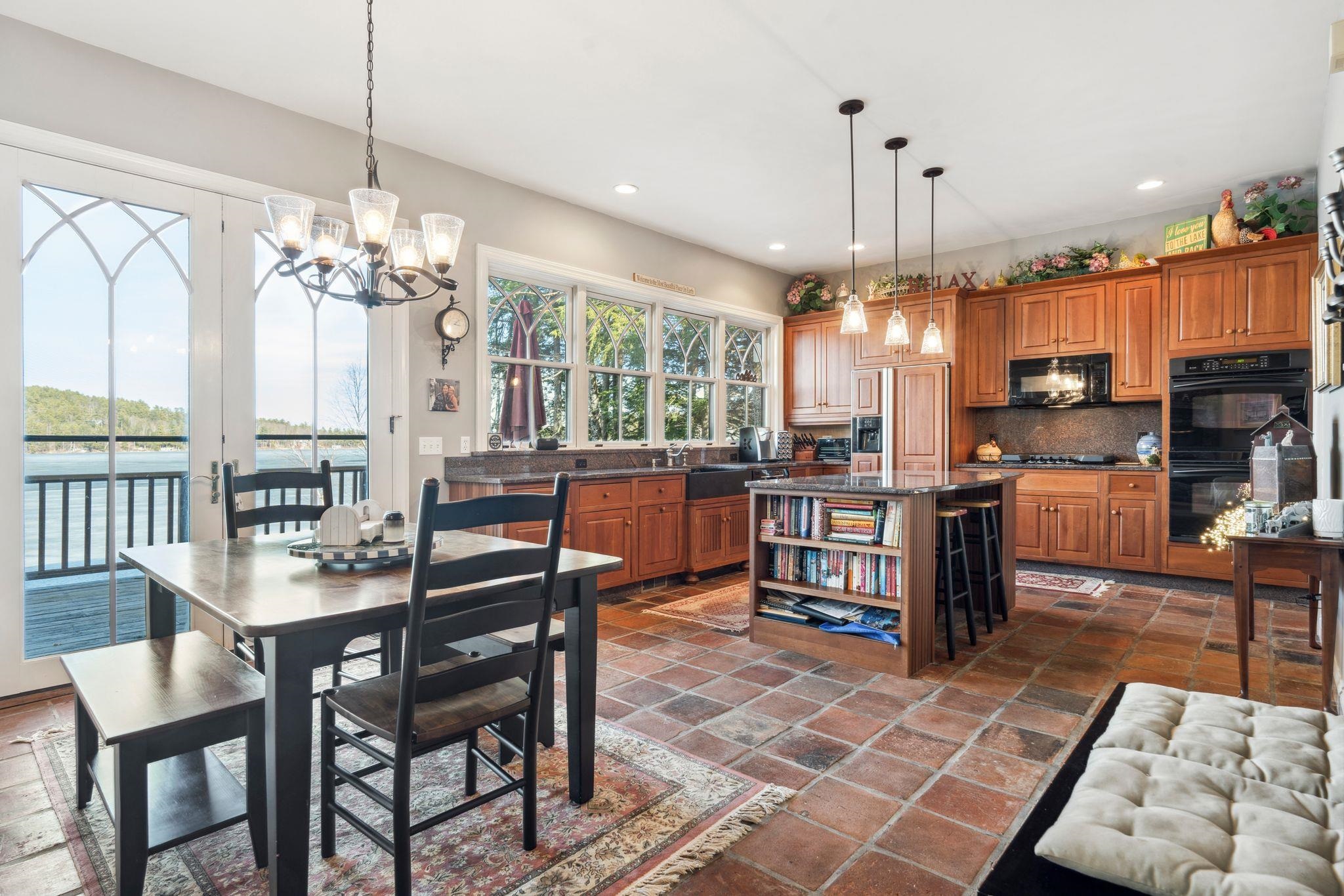 Sunapee, New Hampshire 03782, United States, 5 Bedrooms Bedrooms, ,5 BathroomsBathrooms,Residential,Active,100047