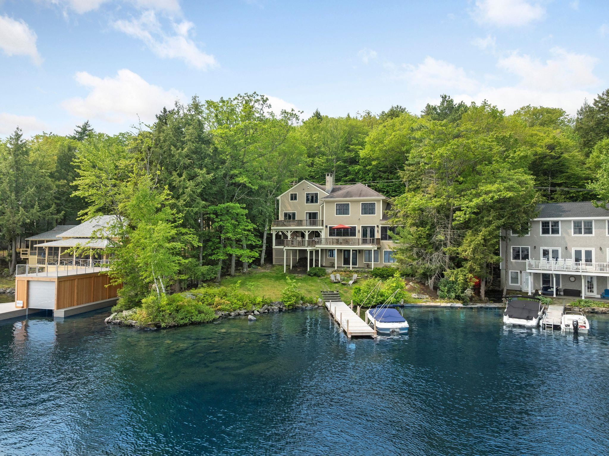 Sunapee, New Hampshire 03782, United States, 5 Bedrooms Bedrooms, ,5 BathroomsBathrooms,Residential,Active,100047